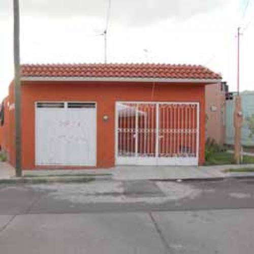 Se vende casa en Ojocaliente IV (Municipio Libre)