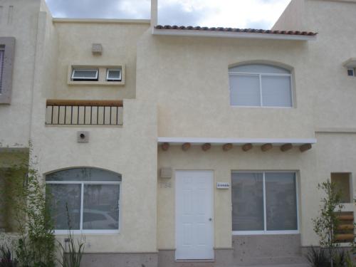 CASA DE VENTA EN LAS MORAS