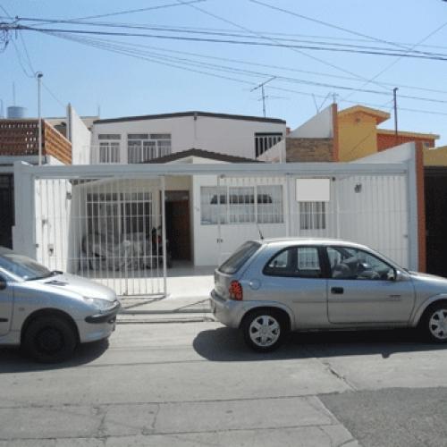 OPORTUNIDAD se vende casa en Fracc. Del Valle II secciòn