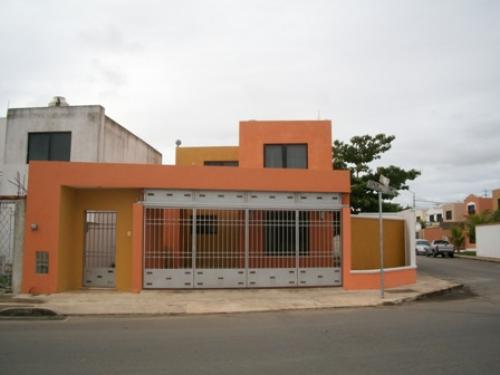 SE RENTA CASA EN ESQUINA UBICADA EN PARAISO MAYA