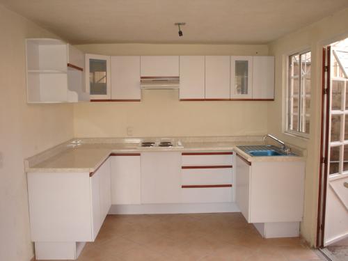 Bonita Casa Nueva en Senderos del Valle Coto