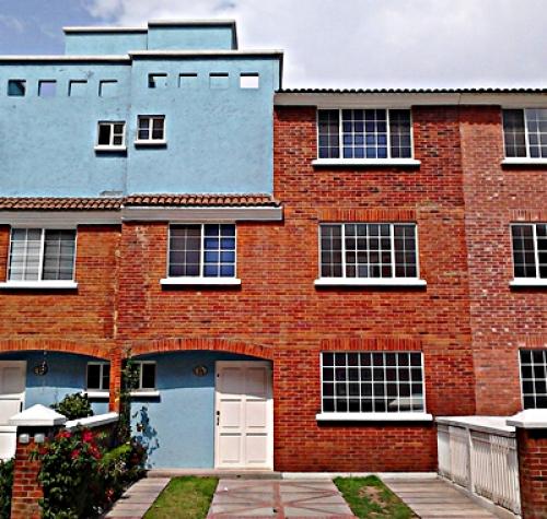 Casa en San Lorenzo, en privada a unos metros de López Portillo