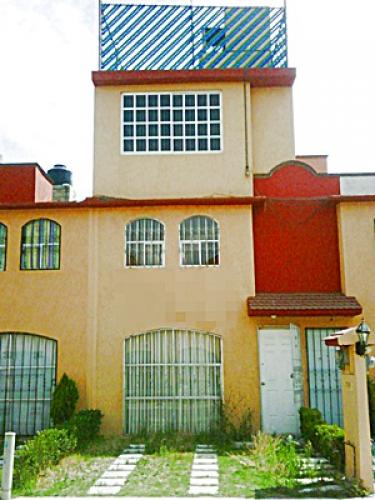 En Los Sauces, casa megaamplia 