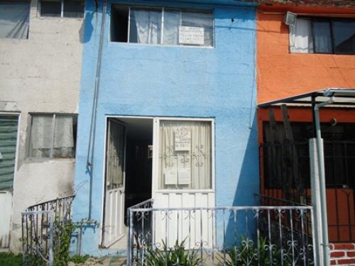 casa de 2 plantas en  parque san pablo