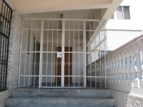 LOCAL COMERCIAL DE 125 M2. COLINAS DE AGUACALIENTE, TIJUANA.