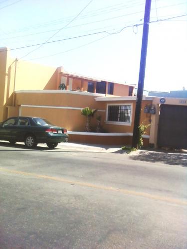 RENTO DEPARTAMENTO AMUEBLADO 1 PERSONA LOMAS AGUA CTE