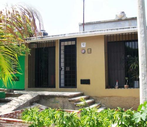 VENDO CASA REMODELADA 1ERA ETAPA