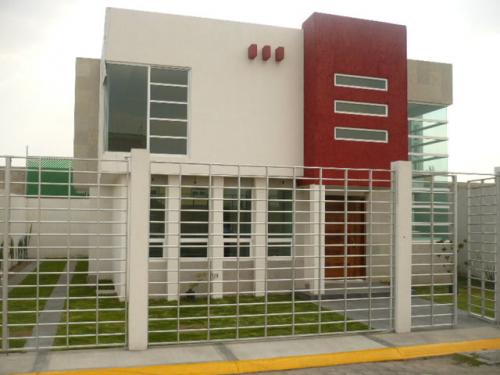 HERMOSA RESIDENCIA EN PRIVADA A 25 MIN DE SANTA FE