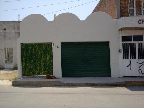 TALLER EN EL SALTO INDUSTRIAL