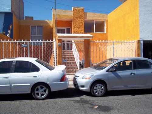 RENTO CASA CERCA DEL TEC DE MONTERREY