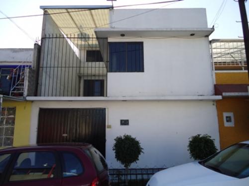 EXECELENTE CASA EN VALLE 3A SECCION 