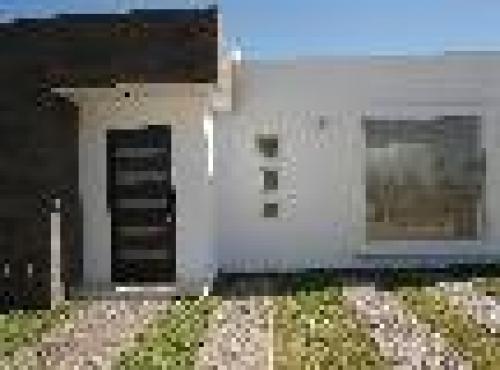 CASA EN VENTA EN SANTA ELENA