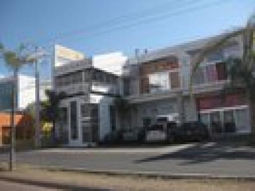 LOCAL COMERCIAL EN PLAZA OASIS EN VENTA