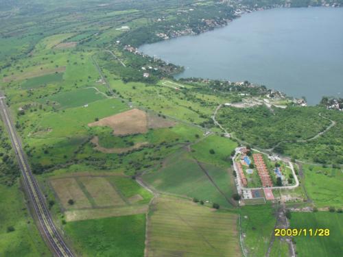 EXCELENTES TERRENOS CERCA DEL LAGO DE TEQUESQUITENGO