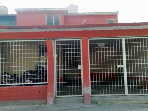 FRENTE AL TECNOLÓGICO GRAN OPORTUNIDAD DE CASA DE 2 NIVELES MX$845,000