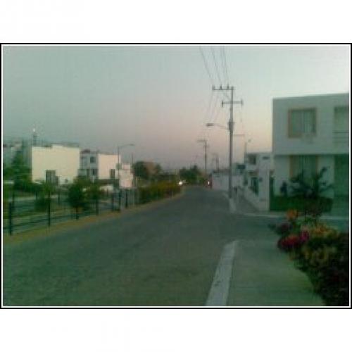 BONITA CASA AMUEBLADA PARA VACACIONAR CERCA PLAYA