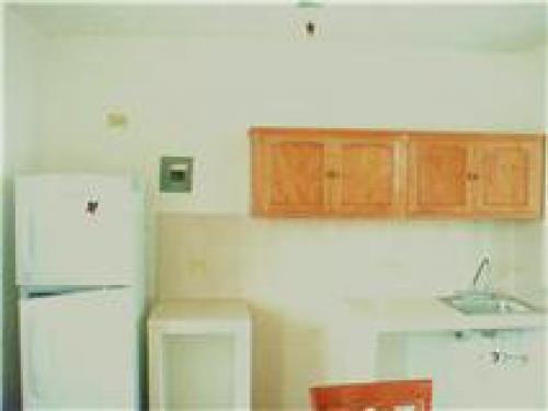 REMATO DEPARTAMENTO CANCUN REMODELADO Y BIEN UBICADO