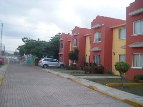 Casa En Exclusivo conjunto Residencial, Muy Cerca De Plza. Americas