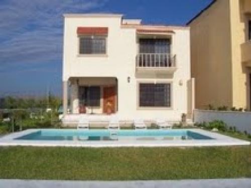 Cancun - Puerto Morelos Casa nueva frente al mar caribe