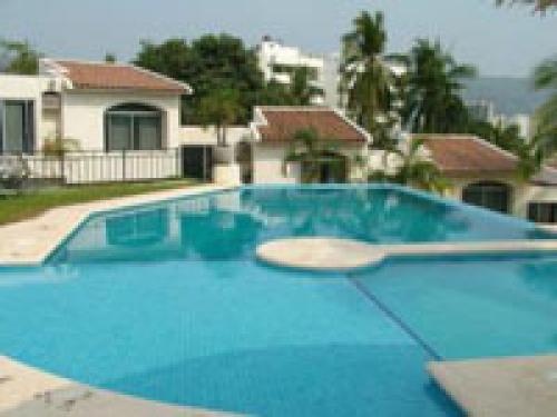 VILLA EN FRACC. CLUB DEPORTIVO