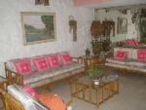 VEN A VACACIONAR AQUI