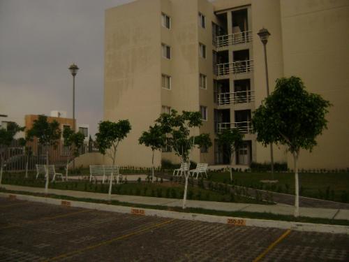 Excelente Depto en Fracc. Privado por CU