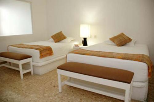 VILLA EN GRANJAS DEL MARQUEZ