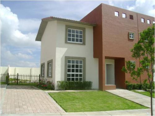 EXCLUSIVAS CASAS EN METEPEC, VILLAS DEL CAMPO, TOLUCA, ESTADO DE MEXICO
