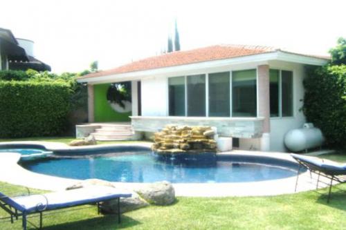 CASA EN RENTA EN FRACCIONAMIENTO