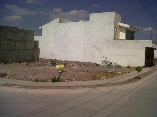 TERRENO EN LA FORESTA