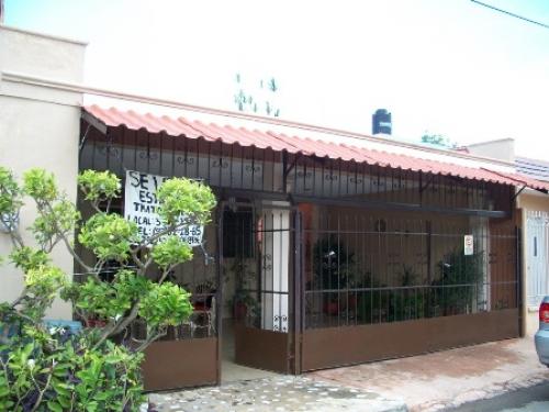 HERMOSA CASA EN VENTA UBICADA EN FRACC. LOS LIMONES