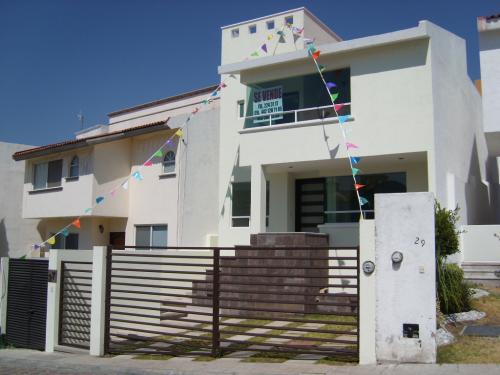 AMPLIA CASA NUEVA MILENIO III