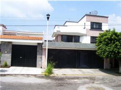 VENDO CASA EN RESIDENCIAL SANJOSE, JIUTEPEC MORELOS