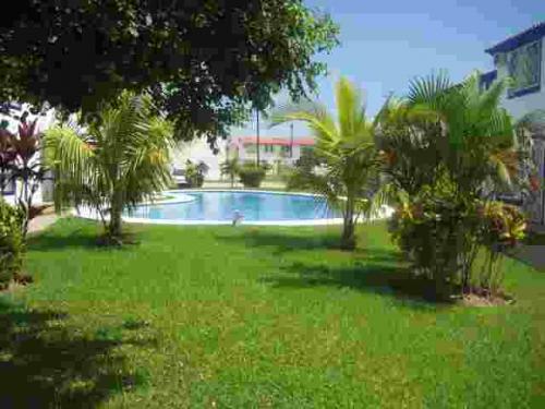 RENTO  CASA  POR  DIAS  EN  ACAPULCO  DIAMANTE