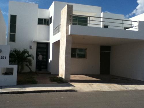Renta con piscina  Galerias Residencial  
