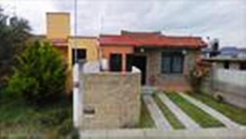 SAN JUAN DEL RIO, QRO. MÉXICO. CASA EN RENTA $3,500.00 M.N.