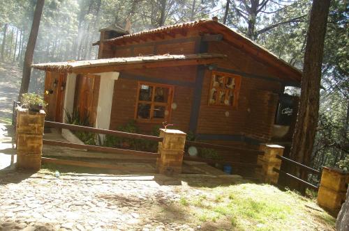 BONITA CABAÑA EN PLENO BOSQUE DE MAZAMITLA