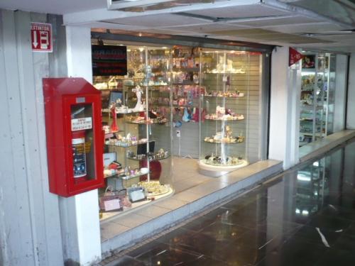 TRASPASO LOCAL COMERCIAL VIA TAPO