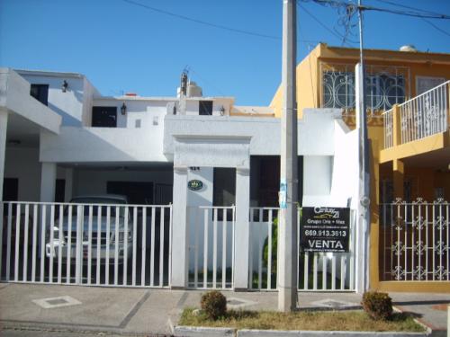 Bonita casa muy bien ubicada