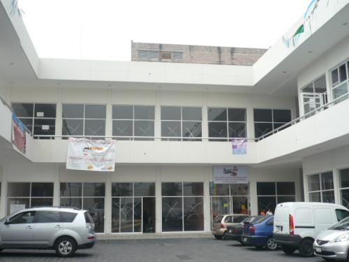 RENTO LOCALES COMERCIALES EN PLAZA TOLTECAS