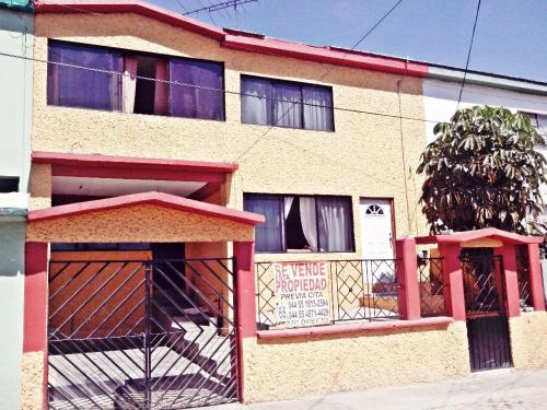 ! !  EXCELENTE CASA EN VENTA  ! !