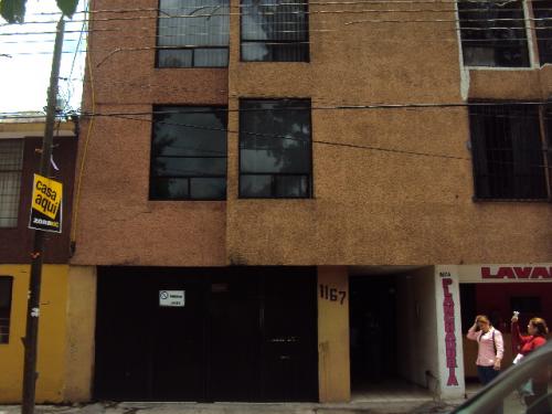 DEPARTAMENTO SOBRE LA AV. SOLIDARIDAD CERCAS DE CAMELINAS