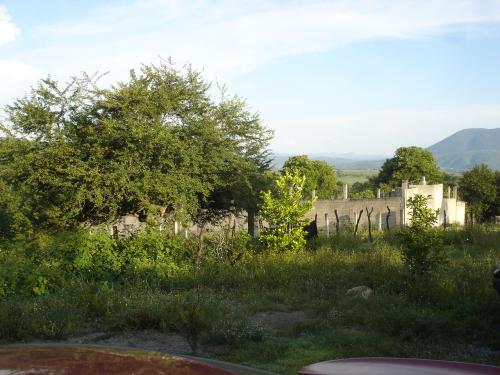 AMIGOS VENDO CASA BARATA!!!! P/REMODELAR, MODIFICAR, ETC. 796 M2. $380,000 MN. ACAMILPA TLALTIZAPÁN