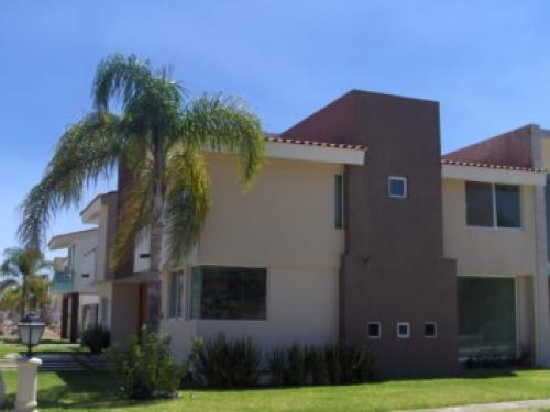 HERMOSA RESIDENCIA MINIMALISTA