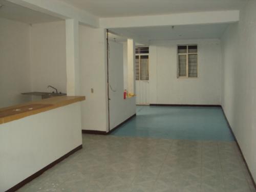 Rento Casa pequeña por Plaza Bella $1,450.00, Cel. 0449511358464