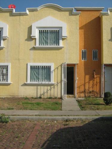 PRIVADA CON VITROPISO Y LAMINADO