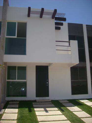 vendo  bonita casa  de  hermoso diseño en  real  de minas