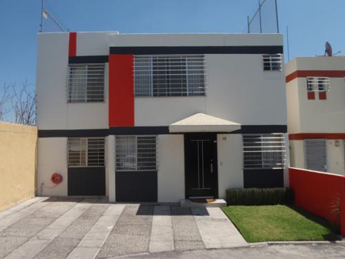 CASA EN VENTA / SANTA ANA TEPETITLÁN / ZAPOPAN (Zona Metropolitana de Guadalajara, Jalisco)
