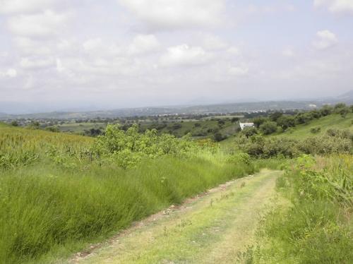 EXCELENTE OPORTUNIDAD INVERSIONISTAS VENDO PARCELA CON VISTA AL LAGO DE TEQUES MIDE:3,113 M2. $120 X M2. MN.