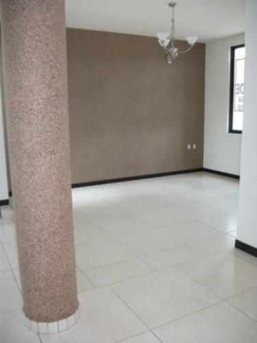 HERMOSA CASA NUEVA EN FRACCIONAMIENTO PRIVADO A LA SALIDA PATZCUARO    